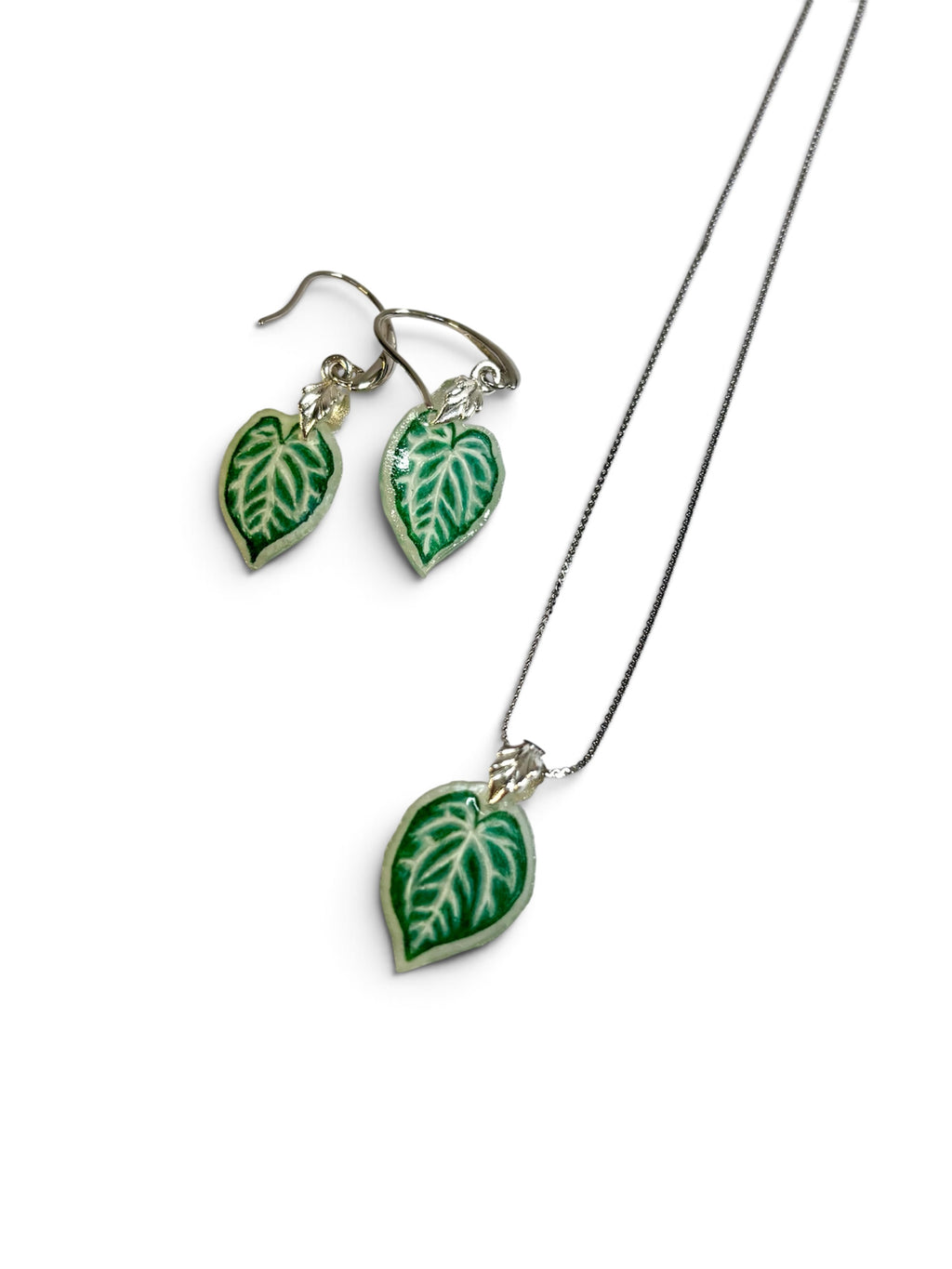 Collar y aretes - Anturio