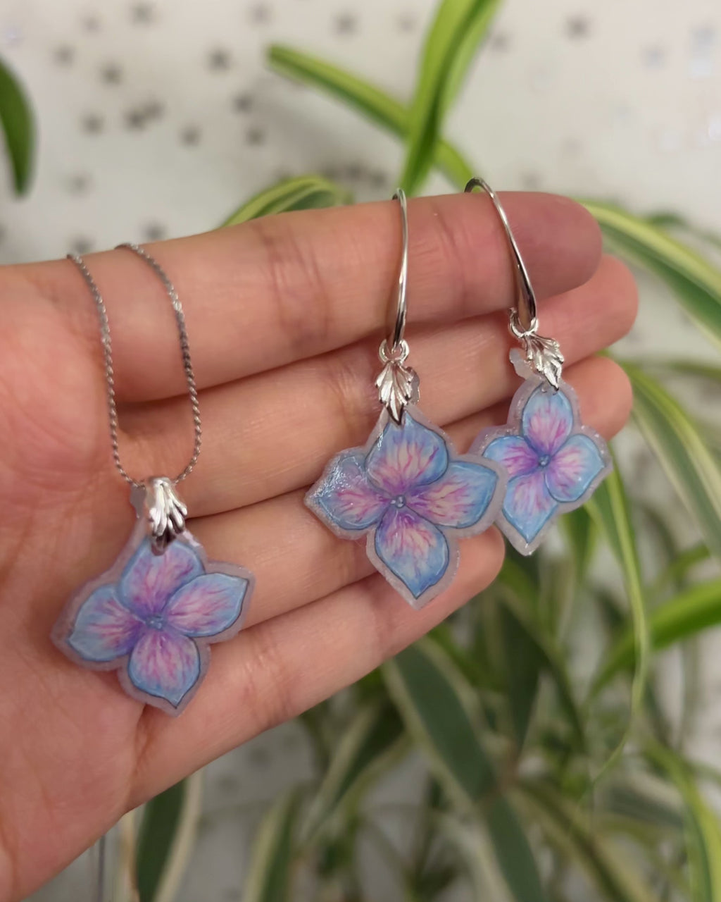 Collar y aretes -  Hortensia
